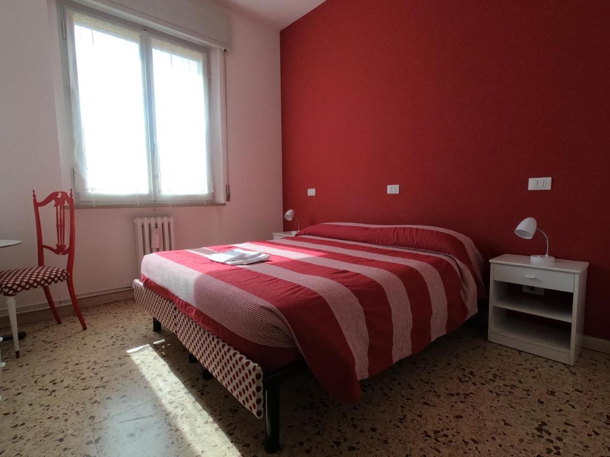 Gardenia Guest House Forlì Екстериор снимка