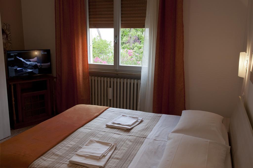 Gardenia Guest House Forlì Екстериор снимка