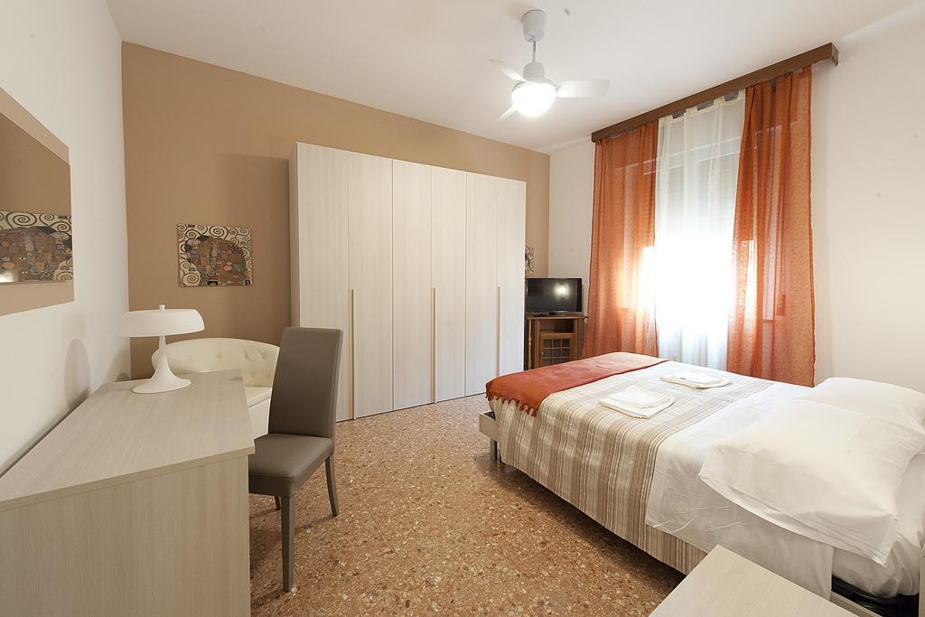 Gardenia Guest House Forlì Екстериор снимка