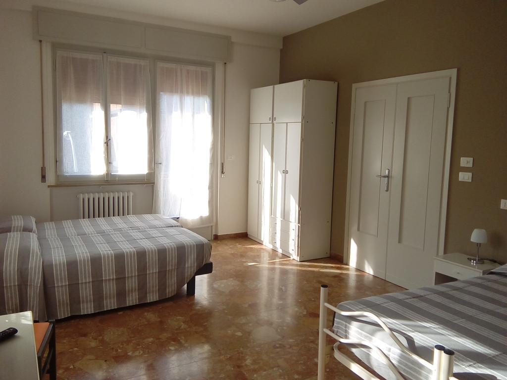 Gardenia Guest House Forlì Екстериор снимка